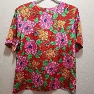 Anna Kristie floral top, size L